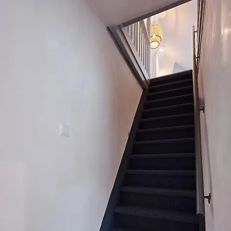 Stratum's 2 No Kitchen Feriehus