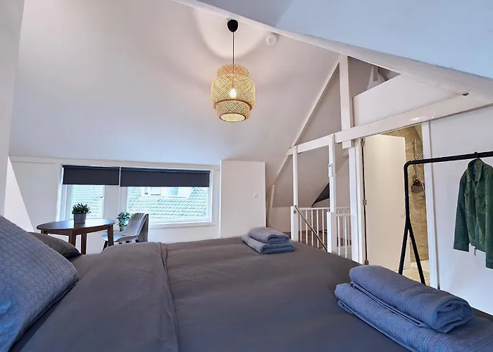 Stratum's 2 No Kitchen * Eindhoven